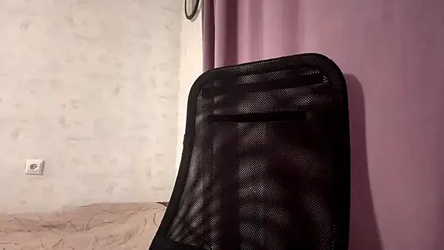 AliceStacy from StripChat is Freechat