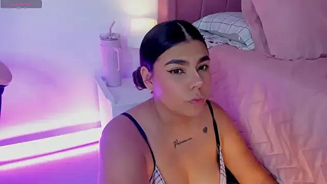 AliceThundeer from StripChat is Freechat