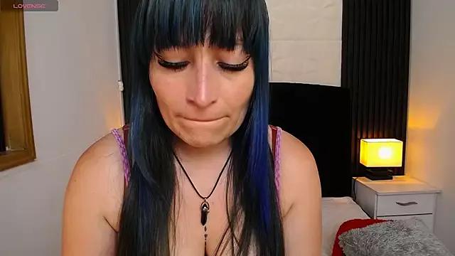 alicia_moom from StripChat is Freechat