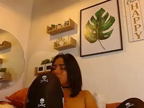 Aliciacute__ from StripChat is Freechat