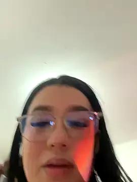 Aliciawhitee from StripChat is Freechat