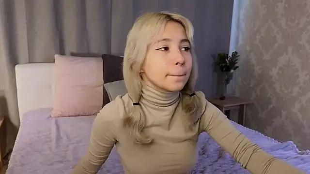 Alika_wow from StripChat is Freechat