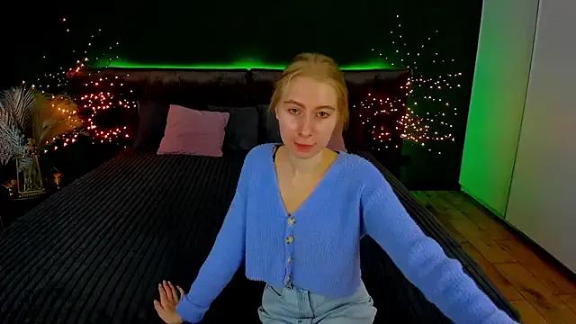Alina_Blonde from StripChat is Freechat