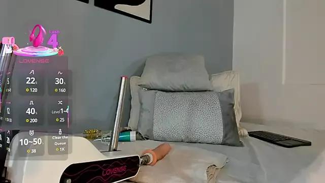 AlinaRose_ from StripChat is Freechat
