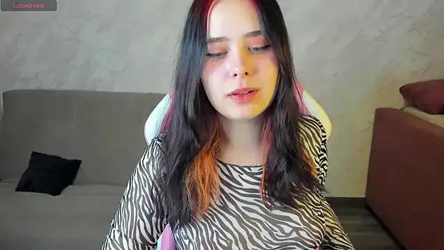 Alis_Platt from StripChat is Freechat