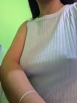 Alissun_ from StripChat is Freechat