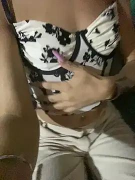 allicemackenzie from StripChat is Freechat