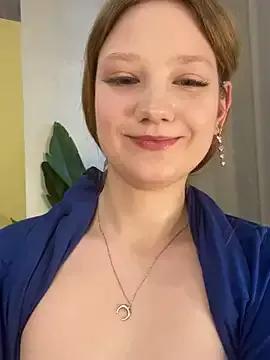 AlliciaCurtis from StripChat