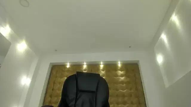 AlondraDiossa03 from StripChat is Freechat
