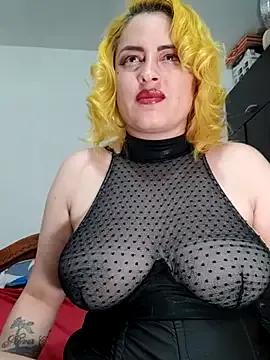 AlphaxLover from StripChat is Freechat