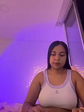 aly_nicols from StripChat is Freechat