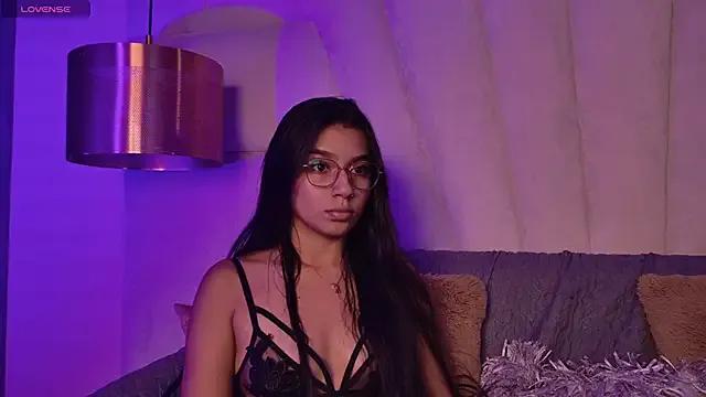 AlyssaRay from StripChat is Freechat