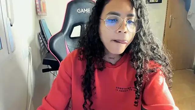 Ama_music from StripChat is Freechat