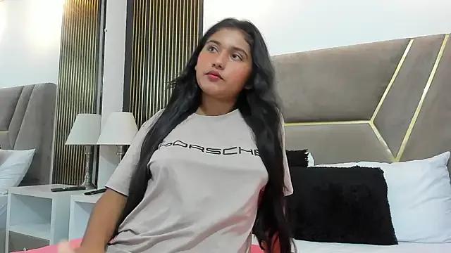 Amalia_Queen_ from StripChat is Freechat