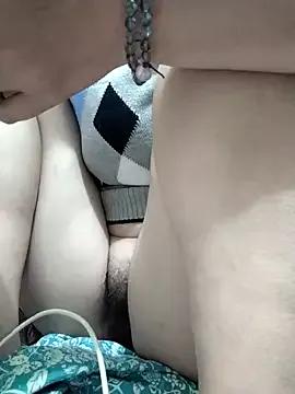 Amanda-_ena- from StripChat is Freechat