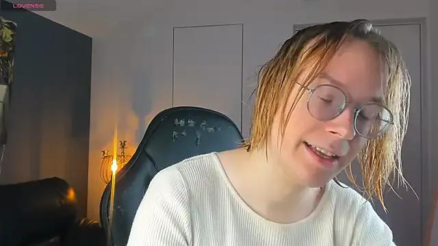 Amanda_Butlerr from StripChat