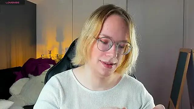 Amanda_Butlerr from StripChat