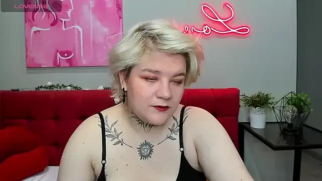Amanda_Cruzz from StripChat is Freechat