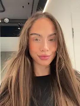Amanda_River from StripChat is Freechat