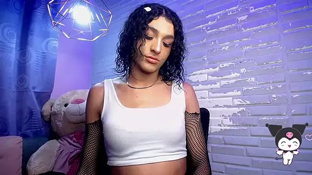 AmandaBleade from StripChat is Freechat