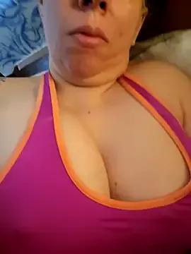 AmantedoGerente from StripChat is Freechat