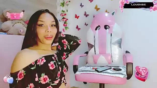 amaranta1411- from StripChat