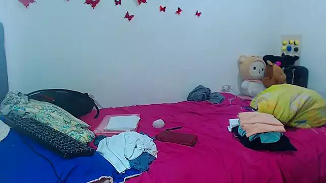 AmaraRoberts420 from StripChat