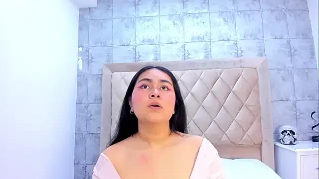 AmaraWolf from StripChat is Freechat