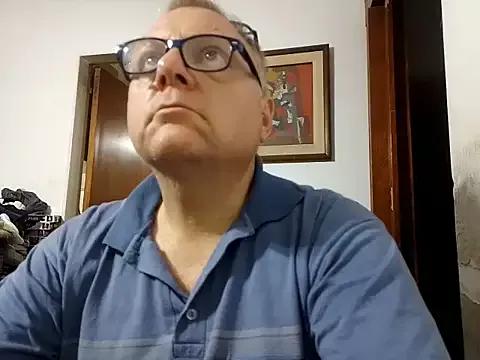 AmateurHotCoupleSix from StripChat is Freechat