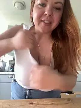 Amazing-Gracie from StripChat