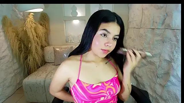 ambarina_r from StripChat is Freechat