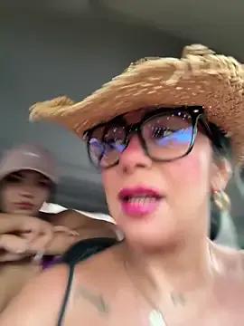 amber_white15 from StripChat is Freechat