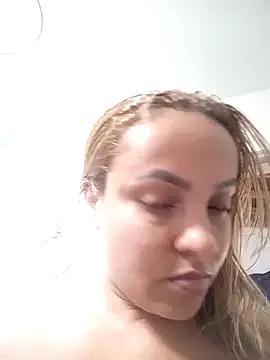 Amberr-Fox from StripChat is Freechat