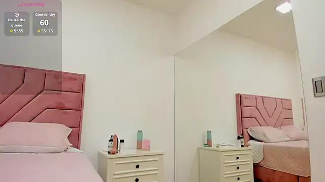 Checkout girls naked models with similar nickname. Cute sexy Free Models.