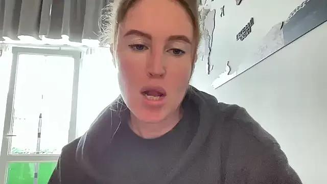 Ameli8 from StripChat is Freechat