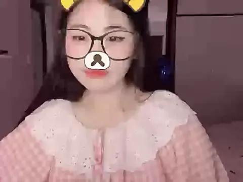 Amelia-babee from StripChat is Freechat