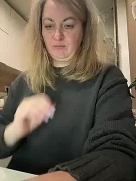 Amelia-Diamond from StripChat is Freechat