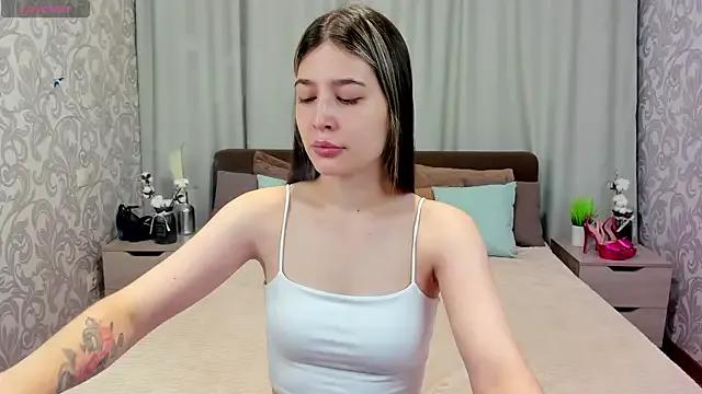 AmelliaClark from StripChat is Freechat