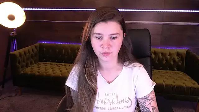 AmellyMilly from StripChat is Freechat