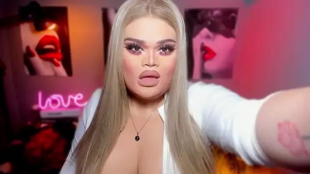 AmericanDreamTSxx from StripChat is Freechat