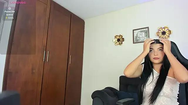 Amira_princess from StripChat is Freechat