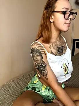 Amore_Mia_ from StripChat is Freechat