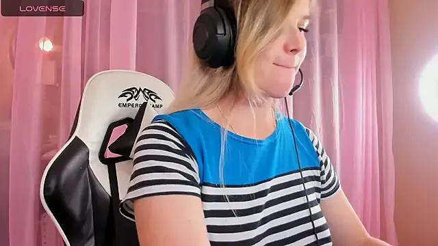 Anabel-Candy from StripChat is Freechat