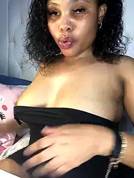Anaelle25 from StripChat