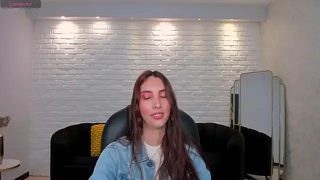 AnaisNin from StripChat