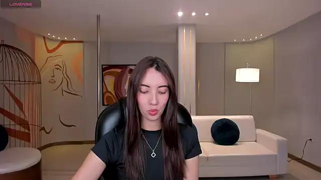 AnaisNin from StripChat is Freechat