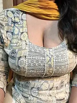 Anamika_Kapoor from StripChat