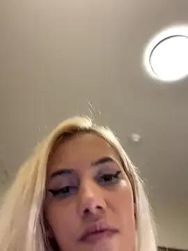 Andreea-Tina01A from StripChat is Freechat