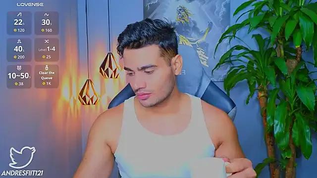 AndresR3 from StripChat is Freechat