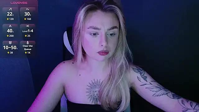 AngelicaHollywood from StripChat is Freechat